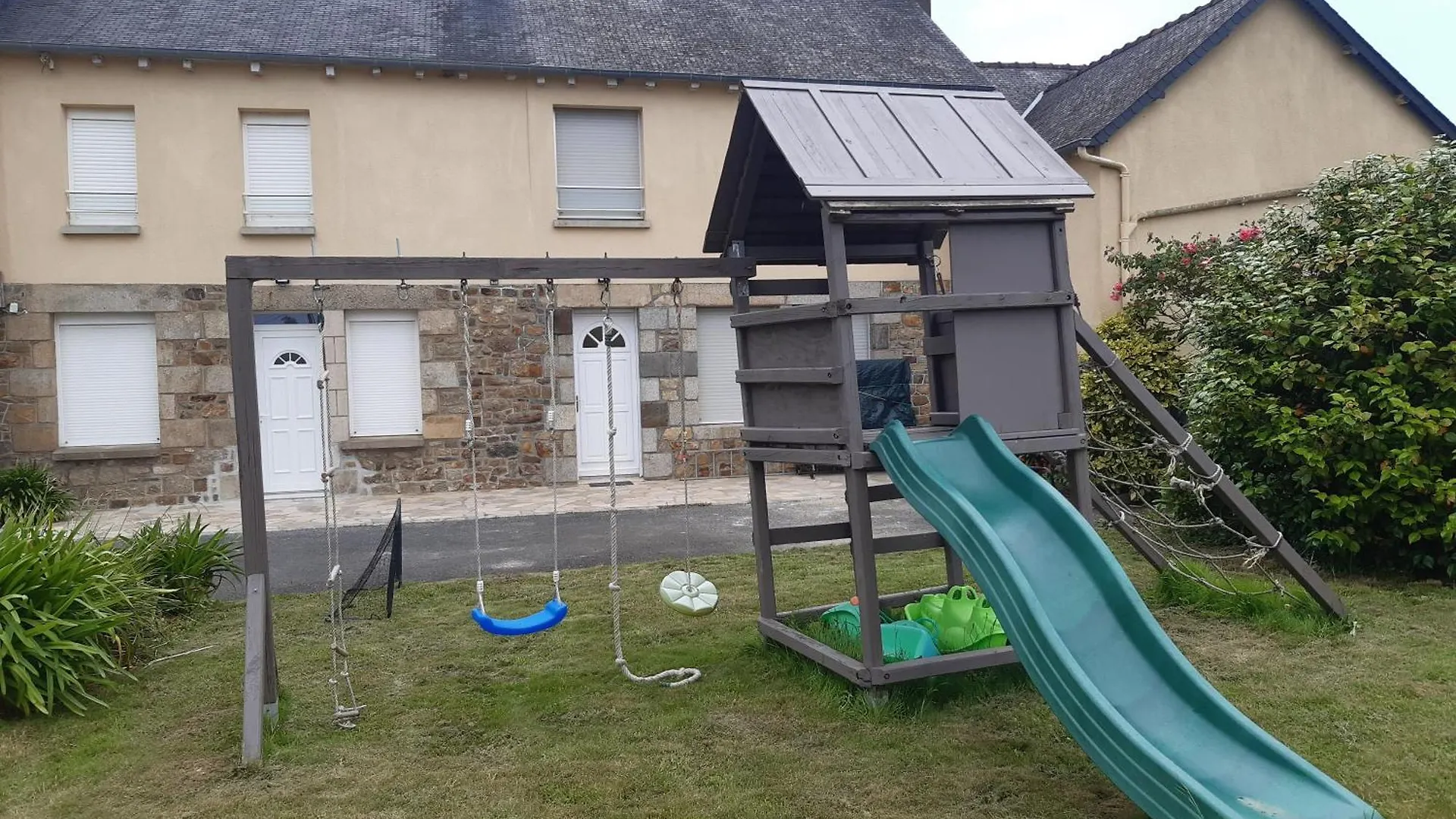 Nyaraló Gites L Etape Conviviale Guitté